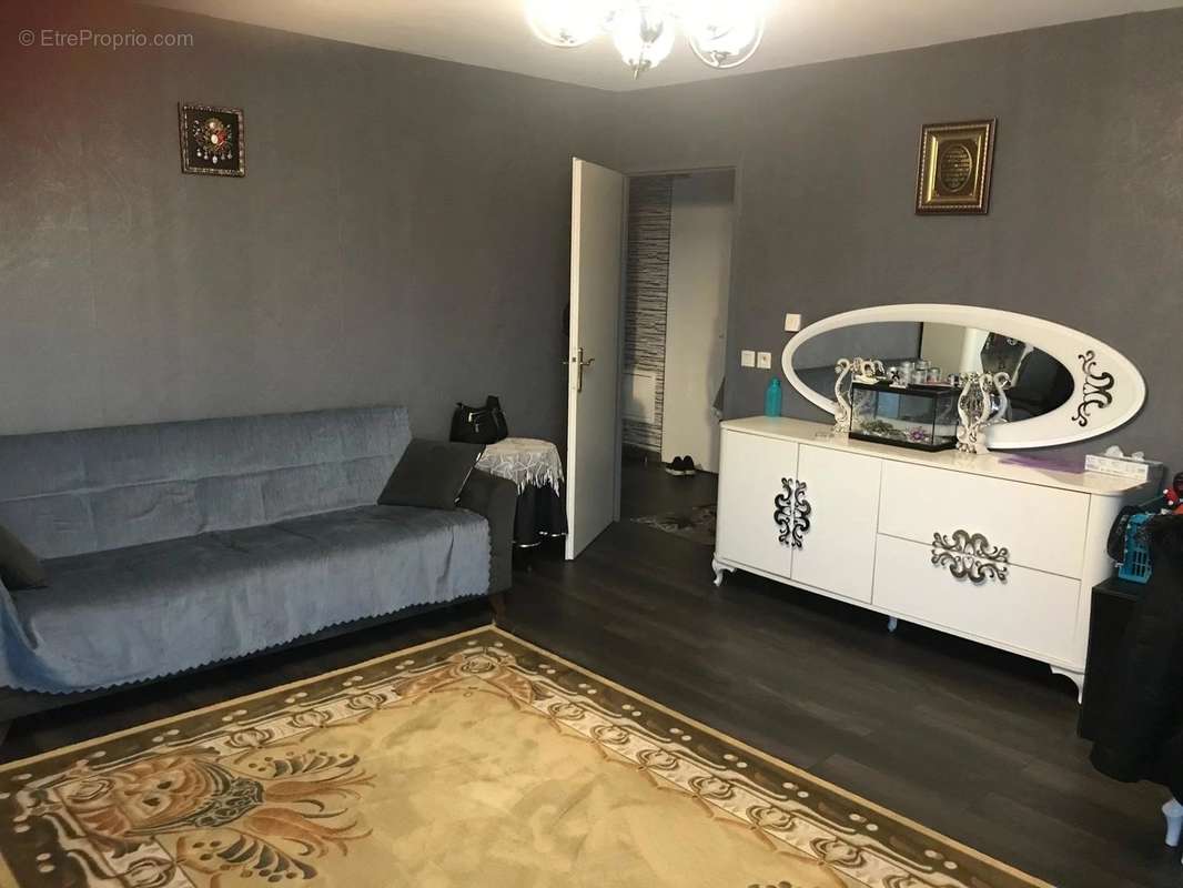 Appartement à DAMMARIE-LES-LYS