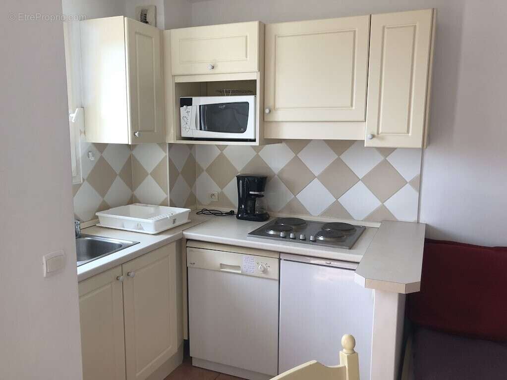 Appartement à ROQUEBRUNE-SUR-ARGENS