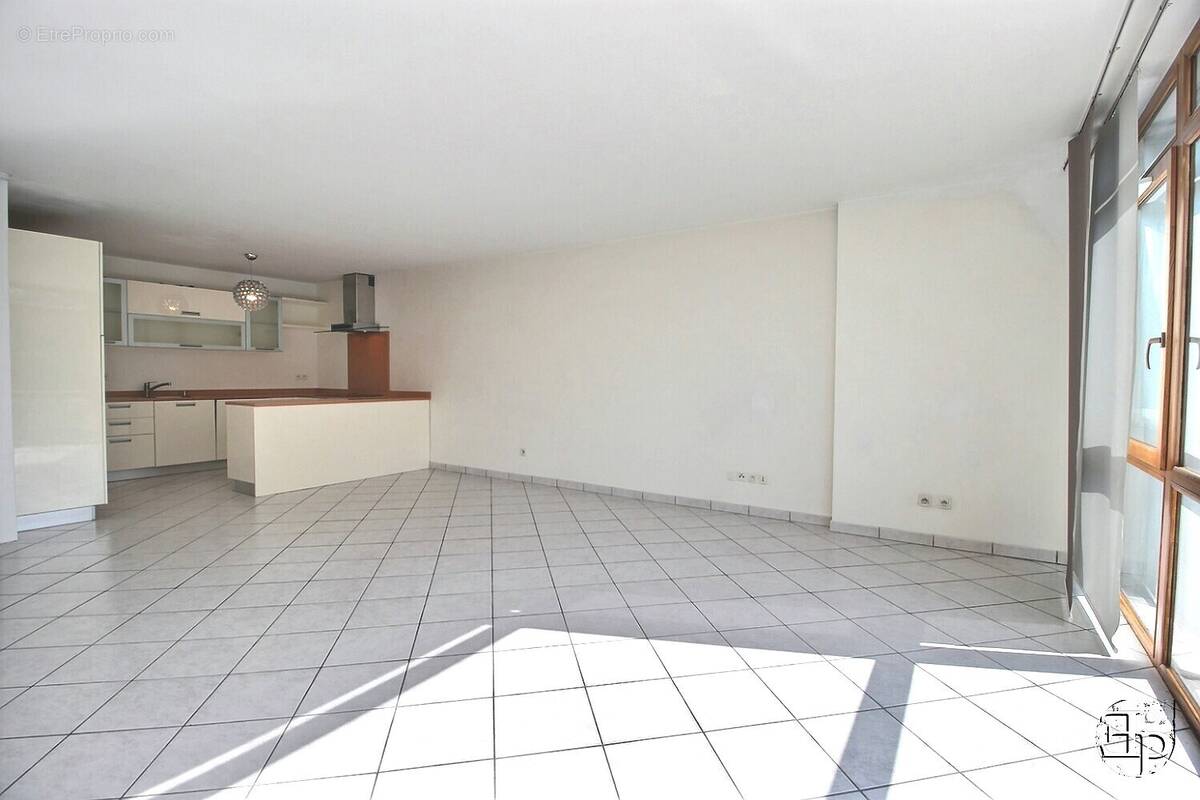Appartement à SAINT-JULIEN-EN-GENEVOIS