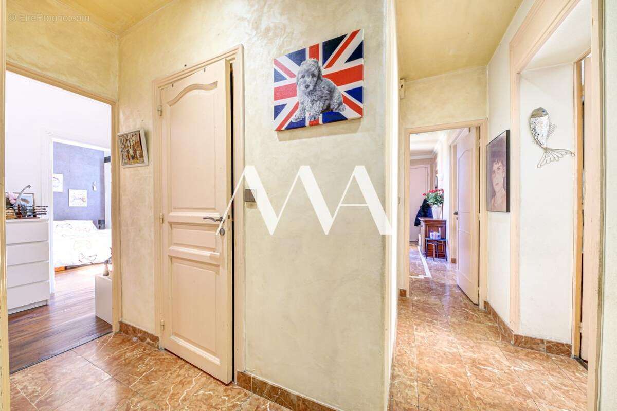 Appartement à NEUILLY-SUR-SEINE