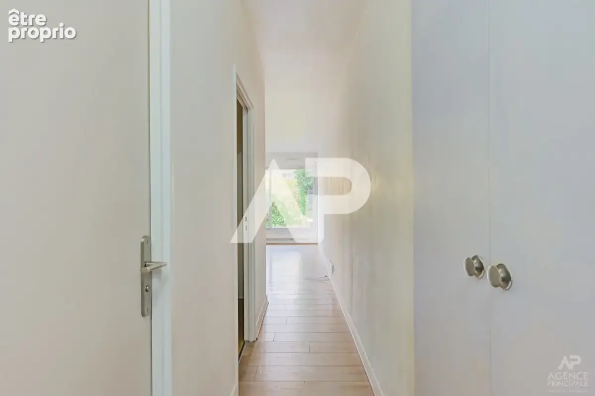 Appartement Rueil Malmaison 1 pièce(s) 31.83 m2 - photo 4