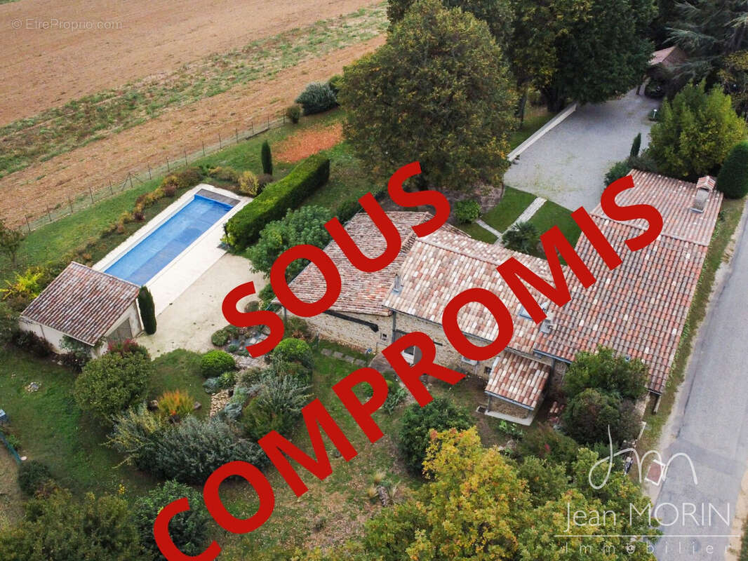 Maison à SAINT-BARDOUX