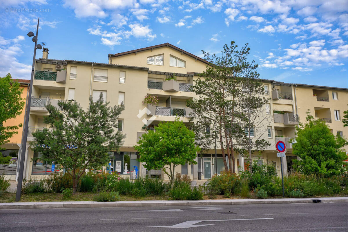Appartement à SAINT-BONNET-DE-MURE