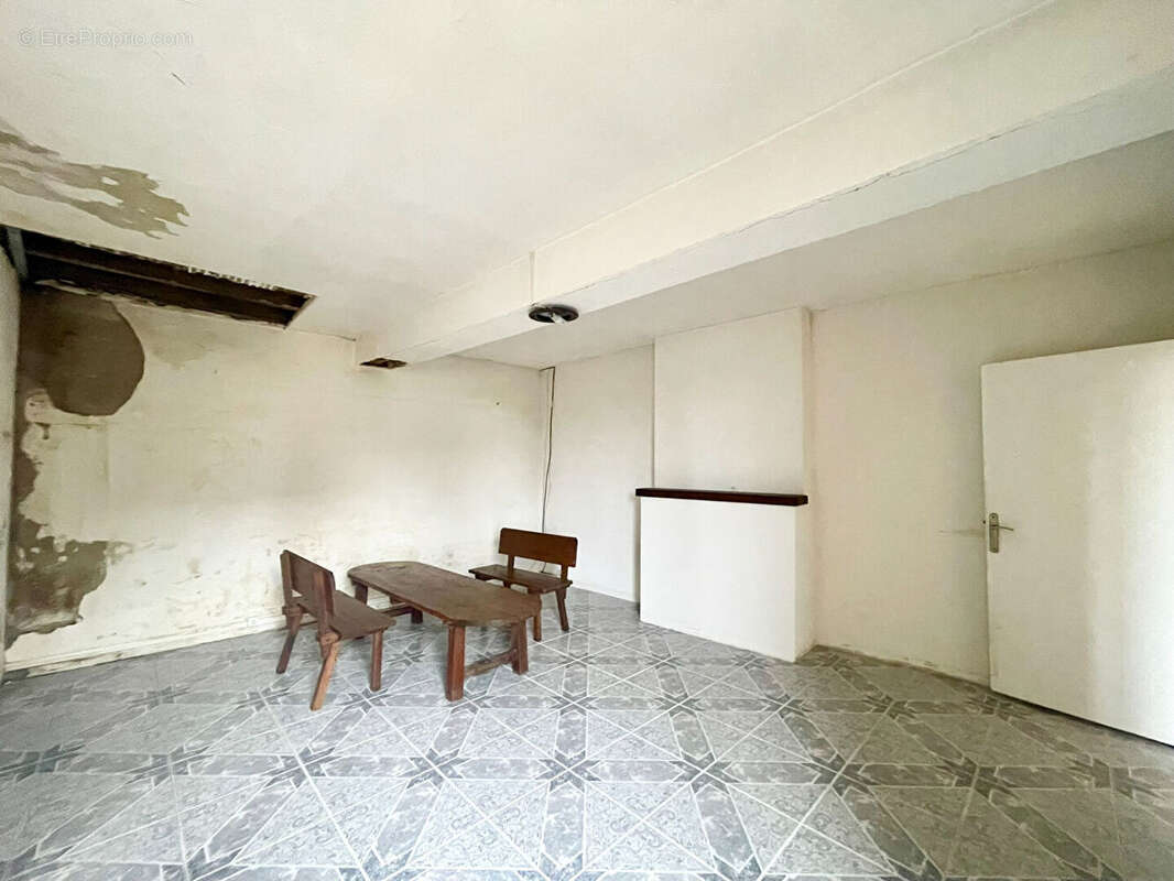 Maison à MAROLLES-SOUS-LIGNIERES