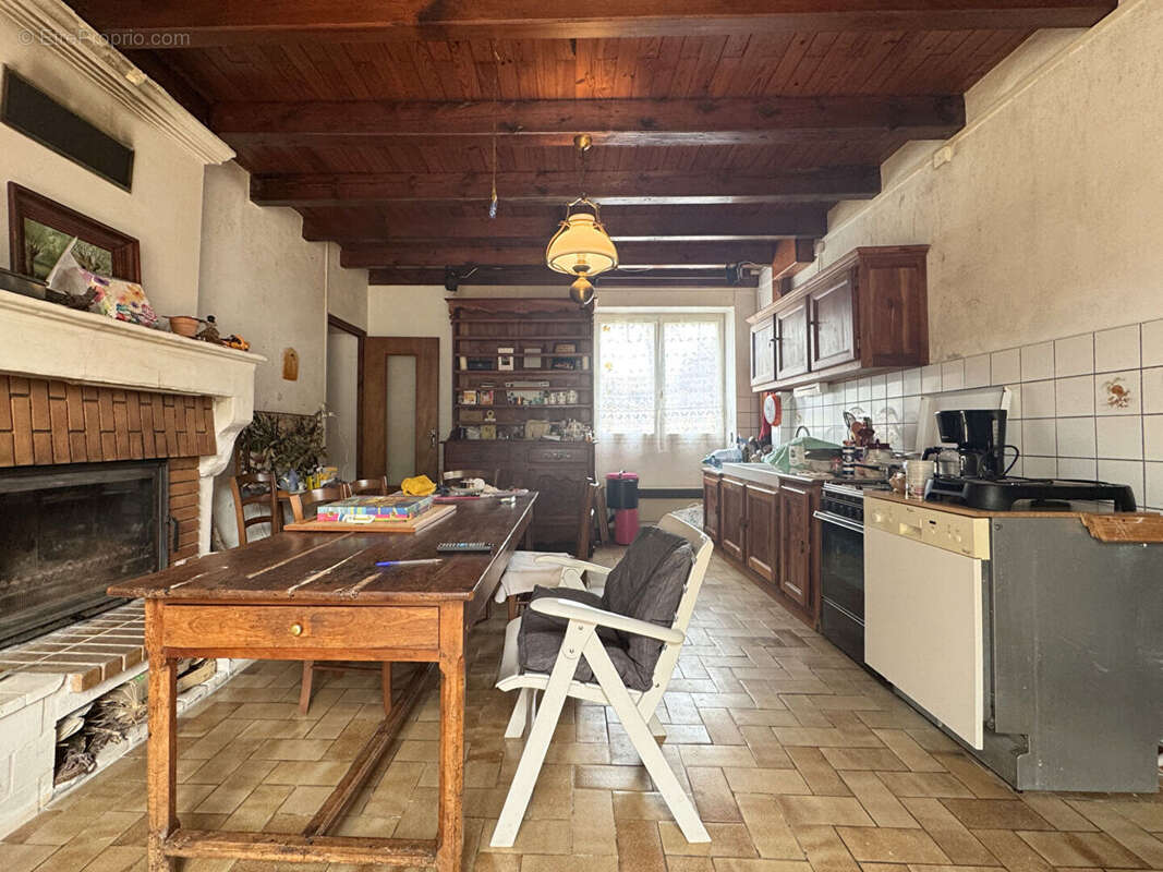 Maison à SURGERES