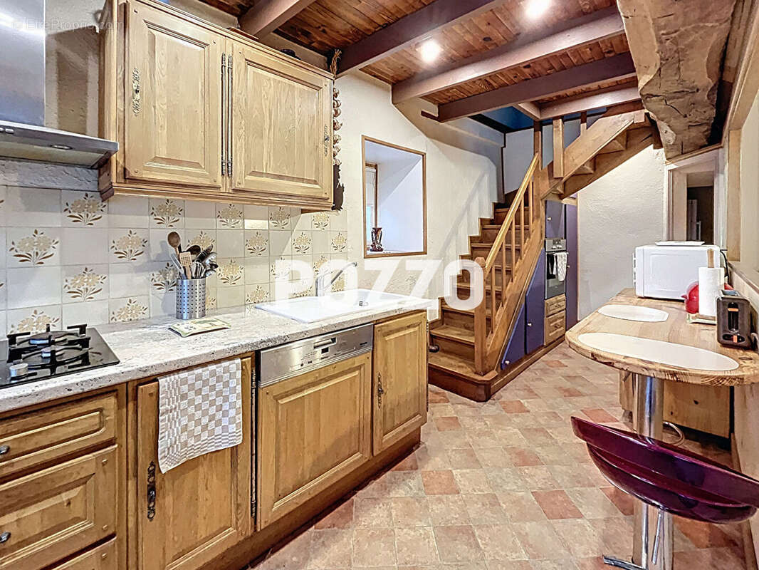 Maison à LOUVIGNE-DU-DESERT