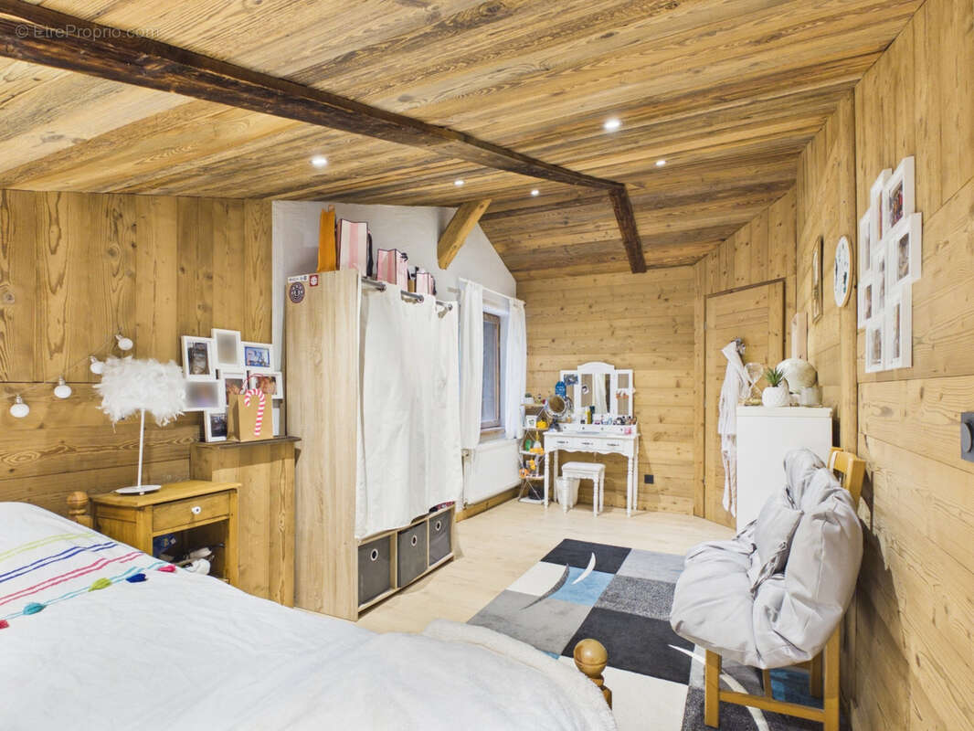 Maison à ARACHES-LA-FRASSE