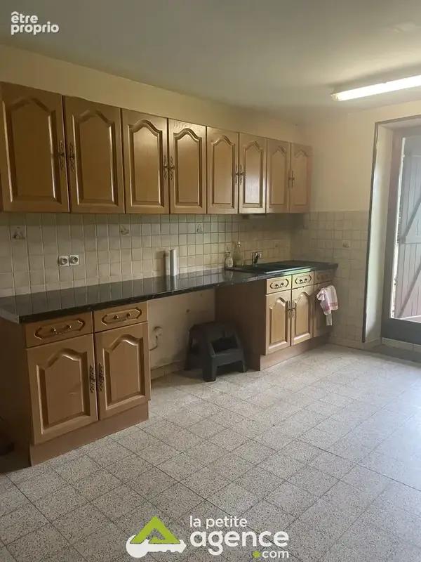 Maison 6 pièces 147 m² à vendre à Neuilly-En-Dun (18600) - photo 4