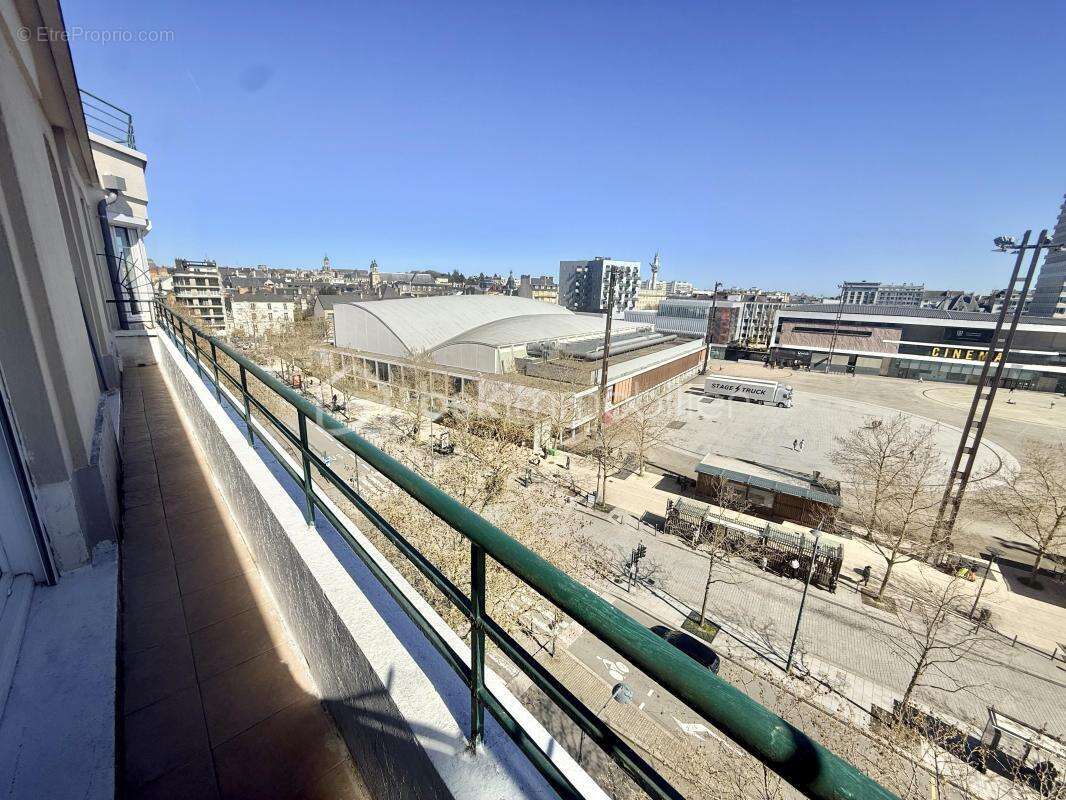  Appartement 5 pièces – 86 m² – Centre-ville de Rennes VUE A 180° Au 6ᵉ étage avec ascenseur - photo 27