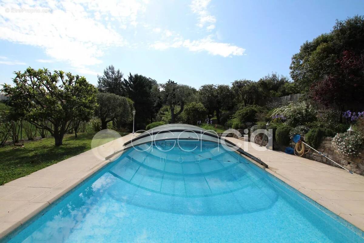 Maison à PEYMEINADE