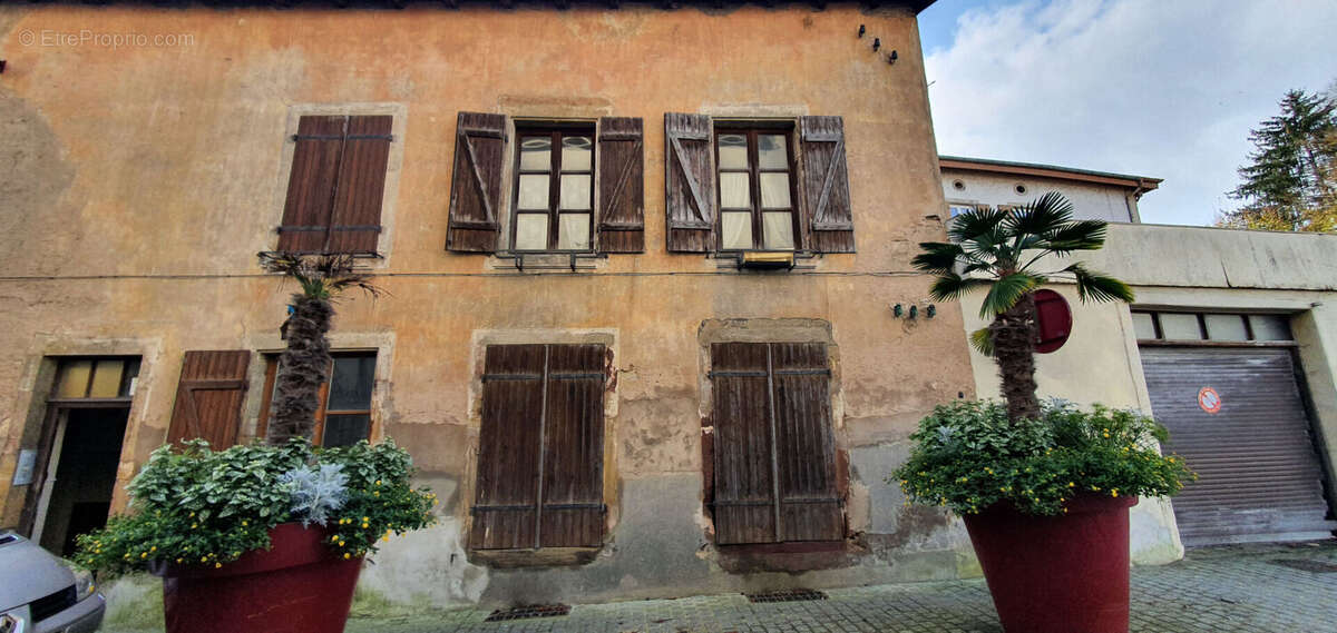 Appartement à MIRECOURT