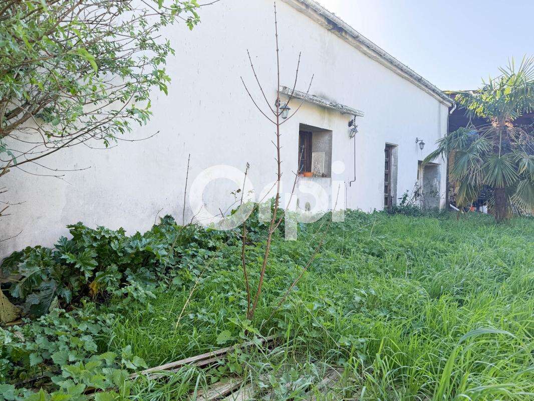 Maison à LE GUE-D'ALLERE