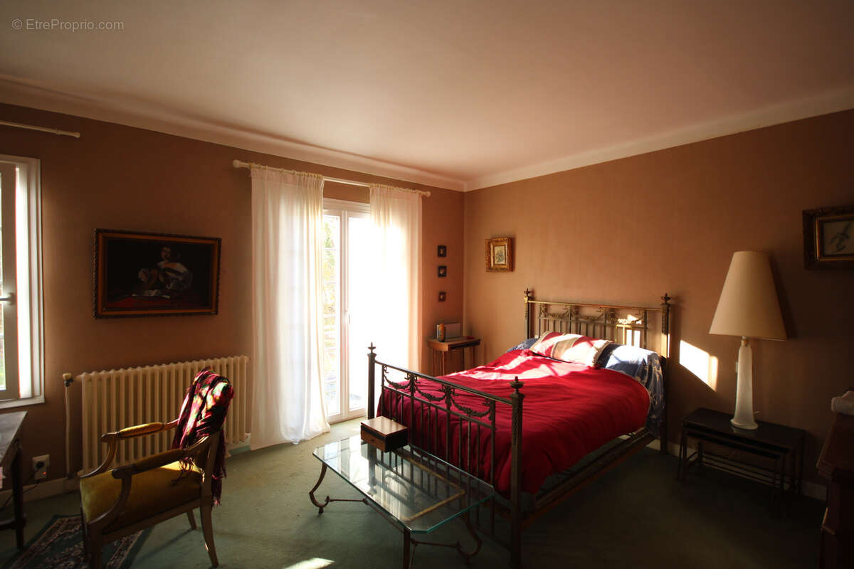 Maison à LA BASTIDE-SUR-L'HERS