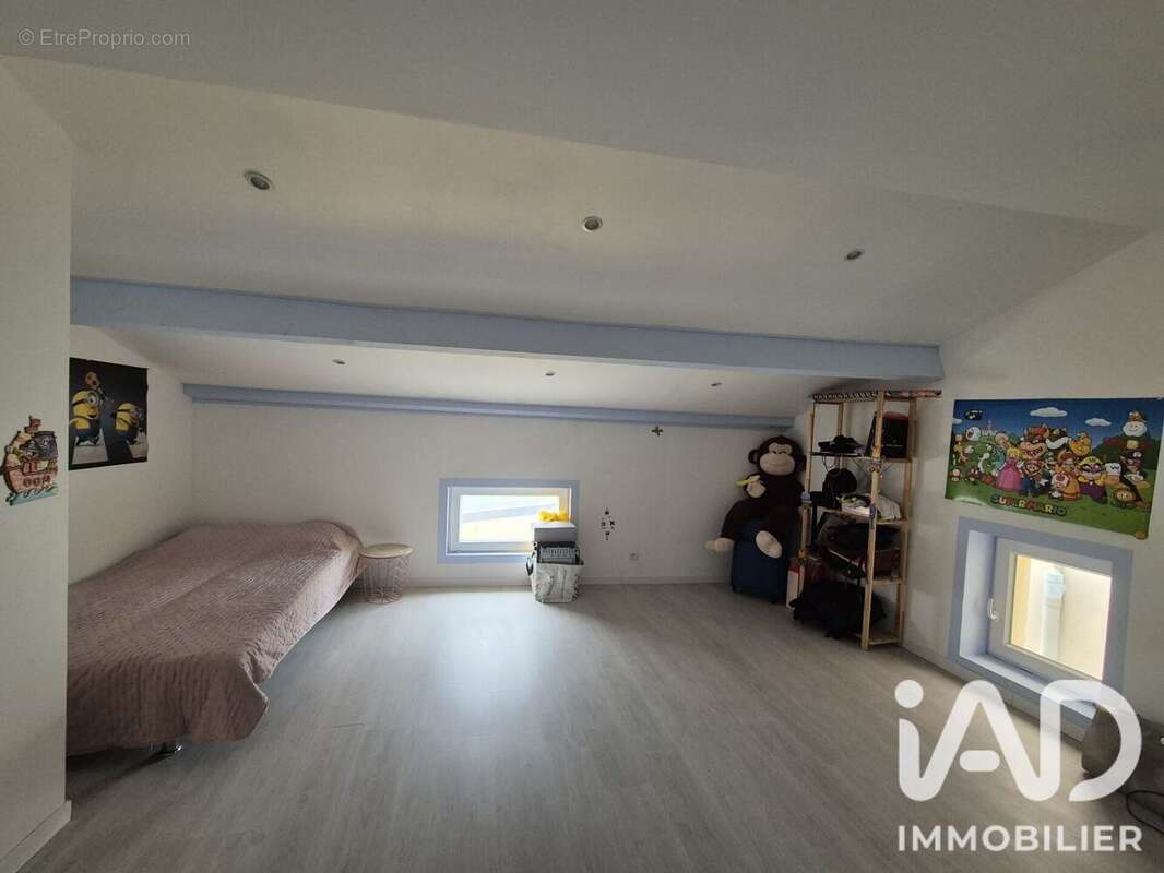Photo 7