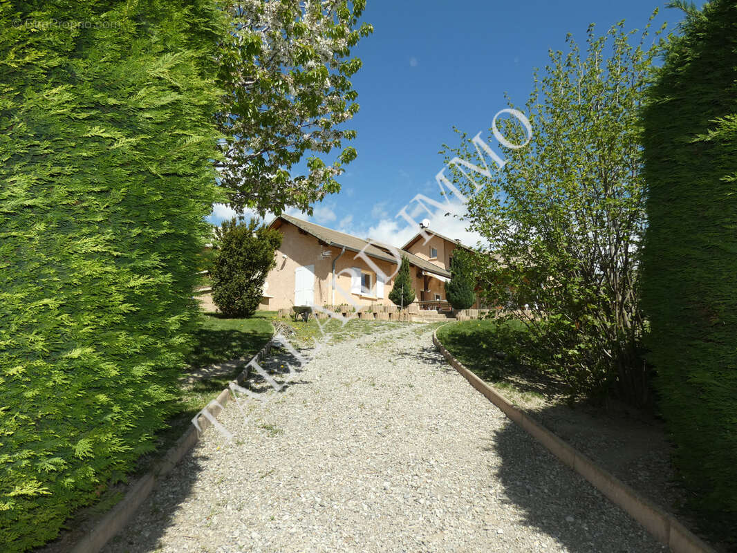Maison à EMBRUN
