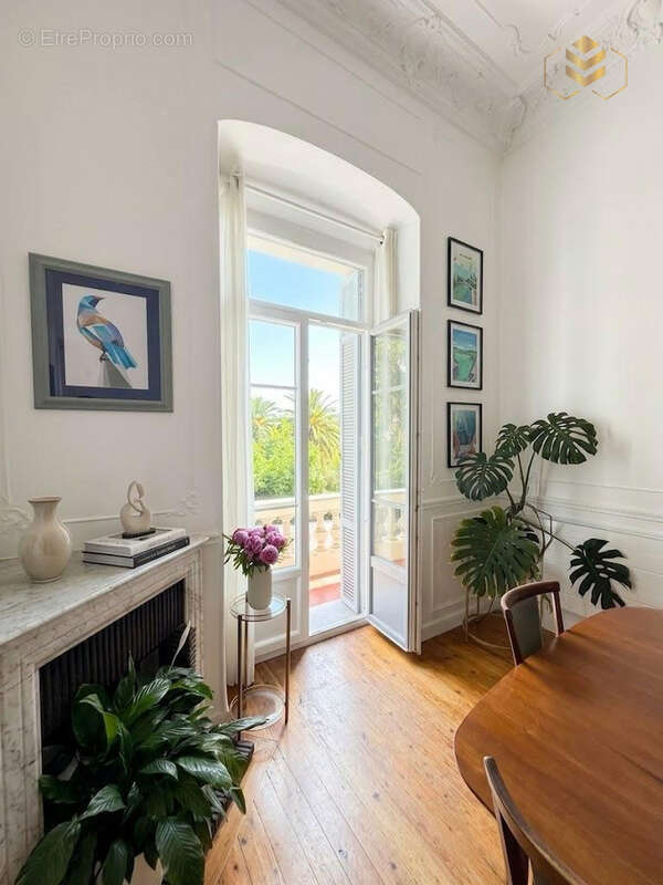 Appartement à MENTON