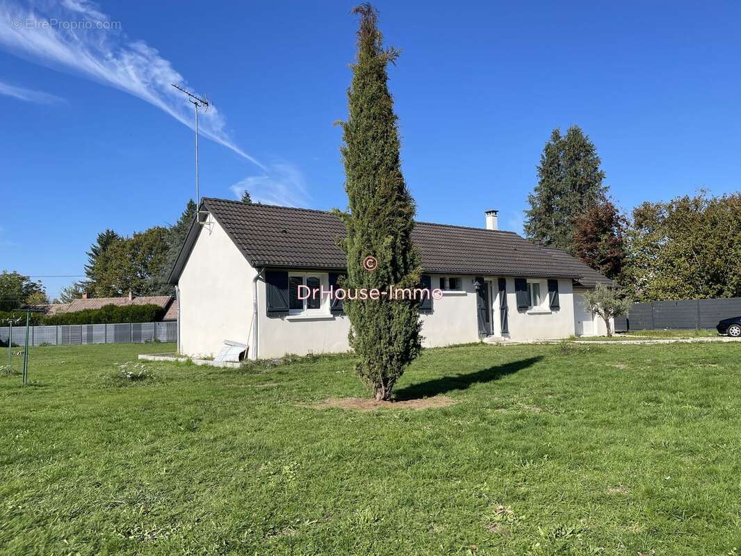 Maison à LES CHOUX
