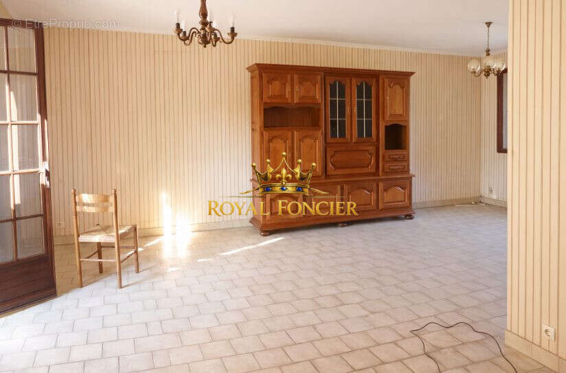 Séjour - Maison à CHATELLERAULT