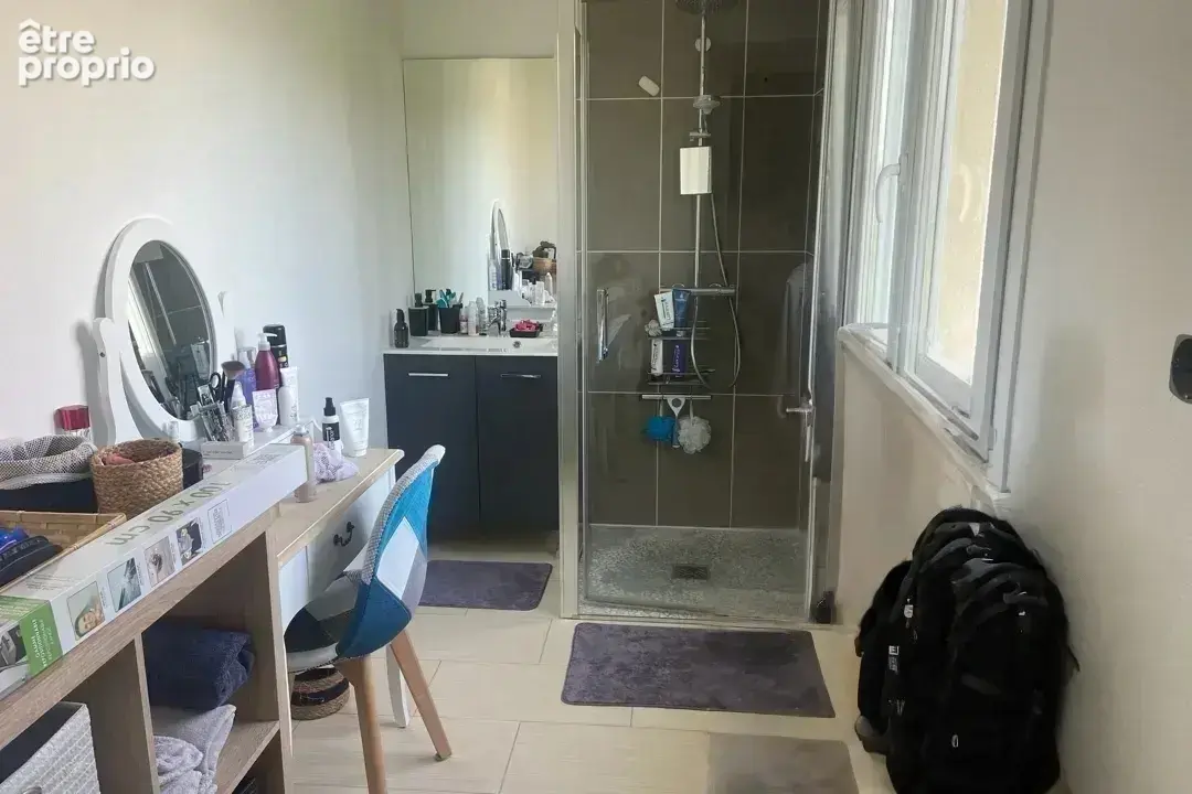 maison contemporaine alliant élégance et espace de vie - photo 11