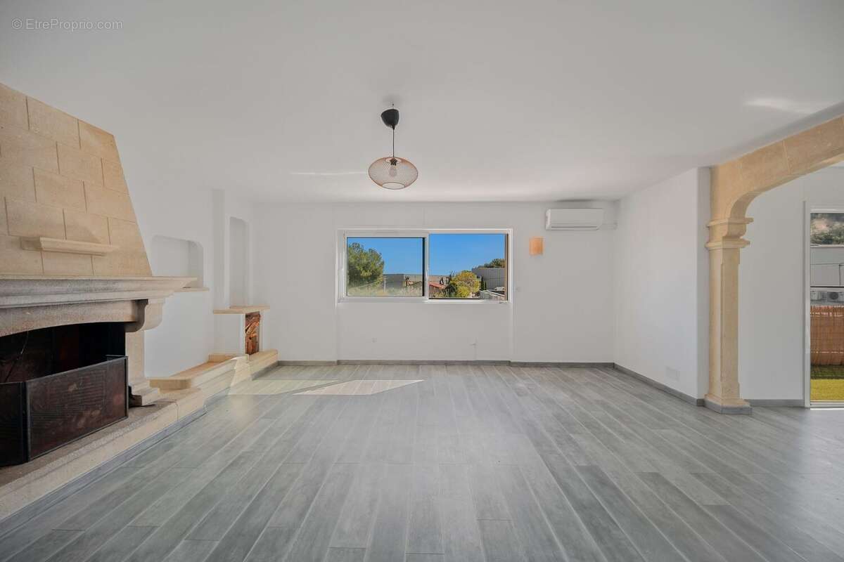 Appartement à HYERES