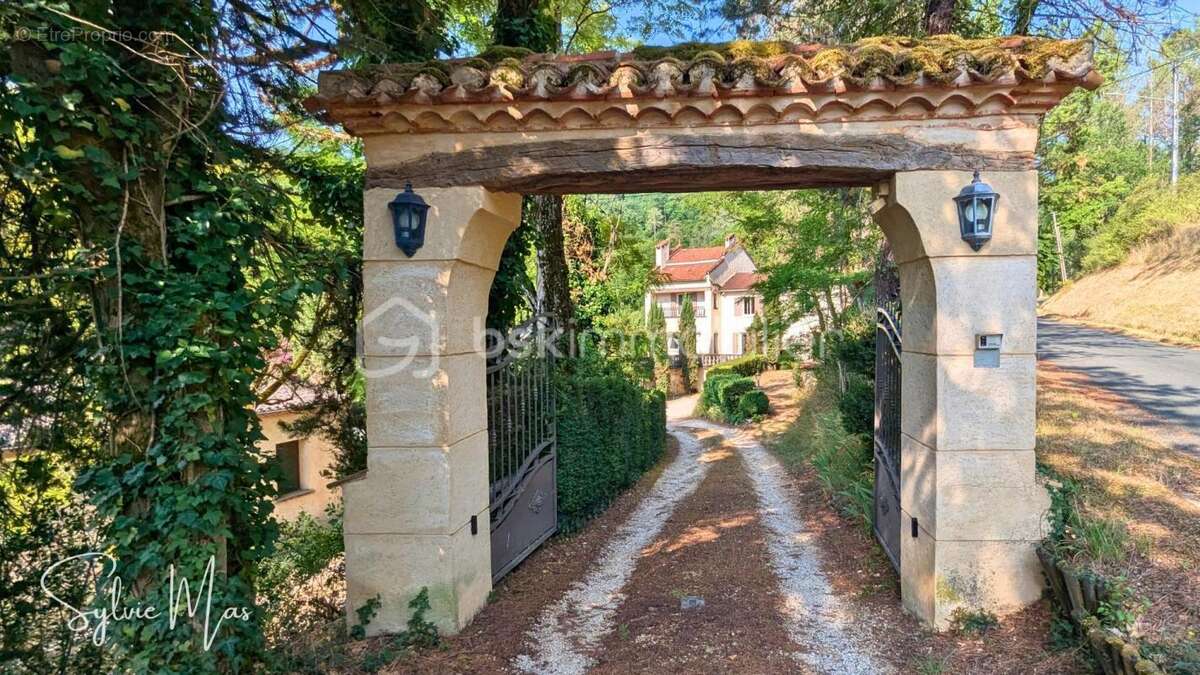 Propriété de caractère & gîte indépendant sur 1,5 ha – Deux piscines - photo 2