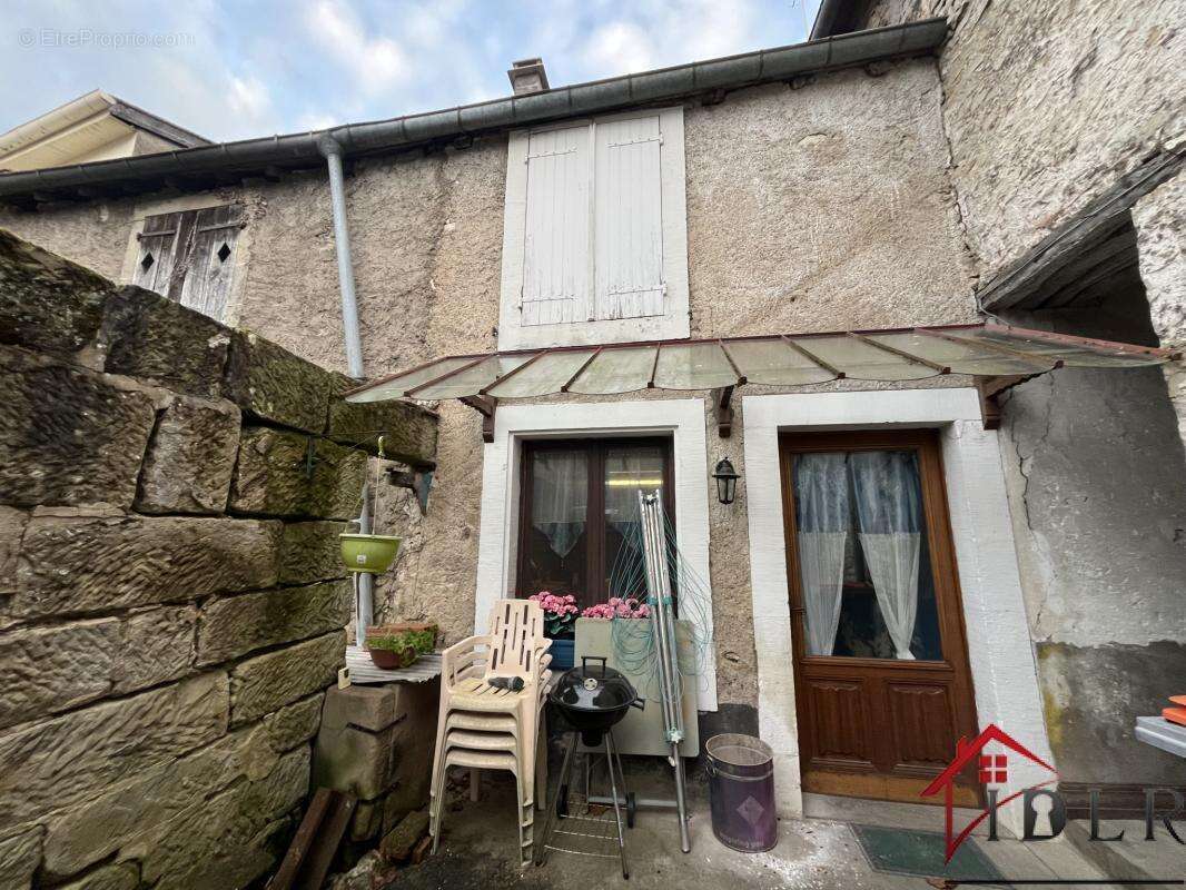 Maison de Ville de 159 m2   Terrain 116 m2 - photo 2