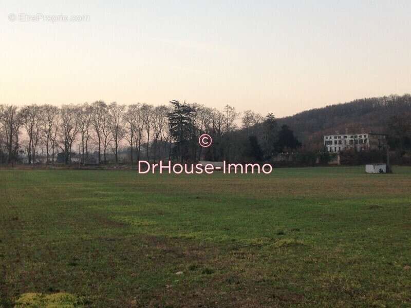 Maison 3000 m² à Foix  - photo 19