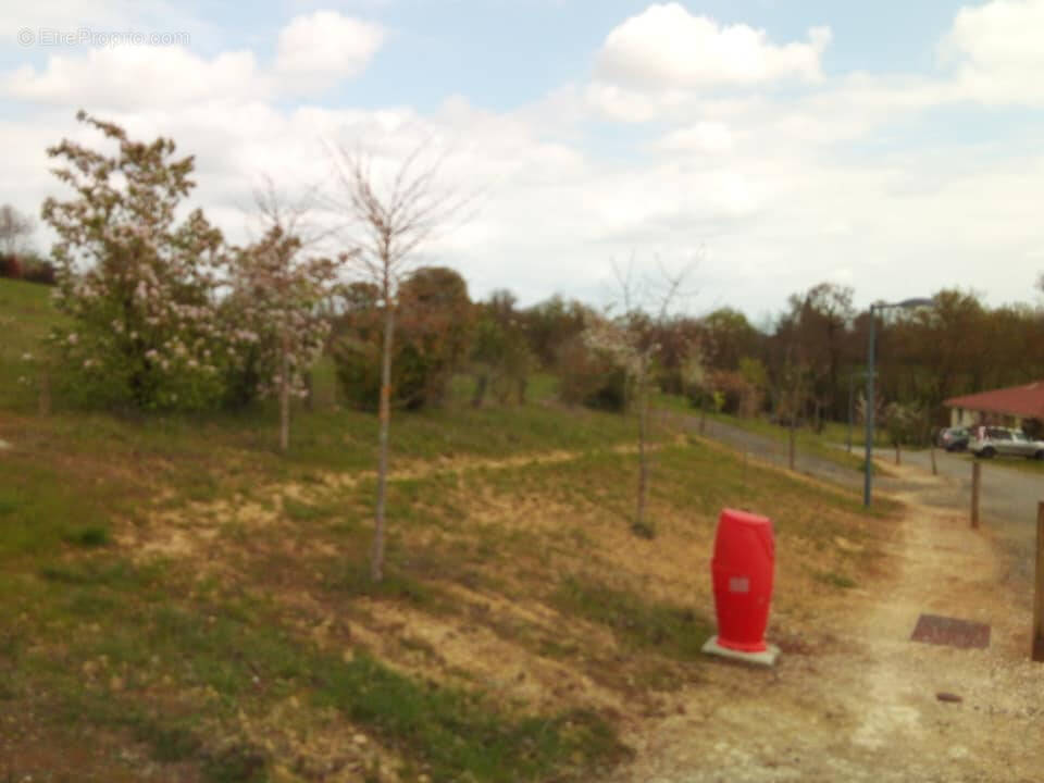 Terrain à FLEURANCE