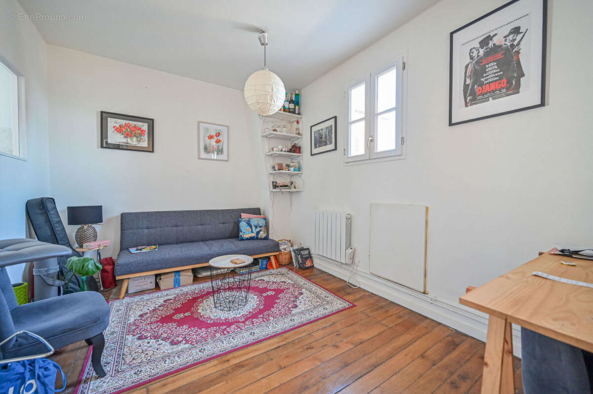 Appartement à PARIS-20E