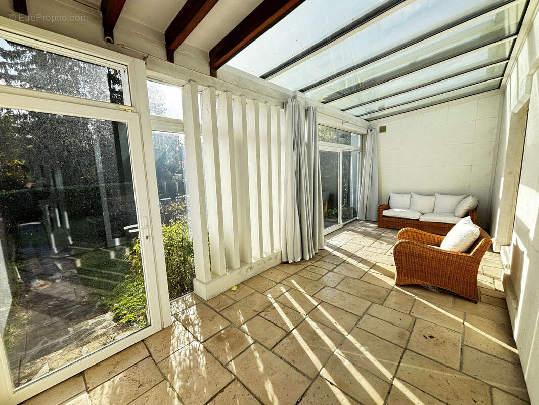 Maison à VIEUX-CHARMONT