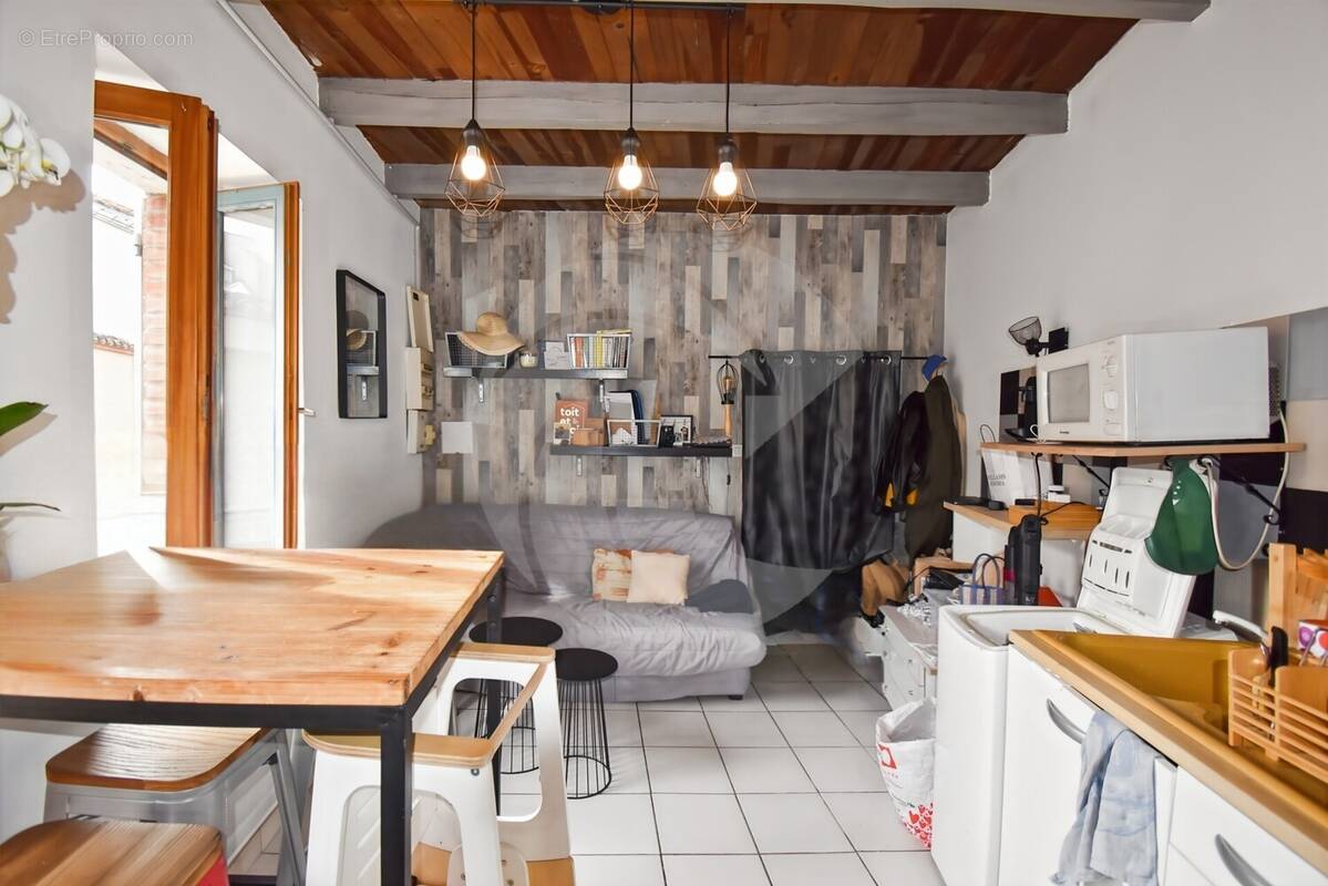 Appartement à NEGREPELISSE