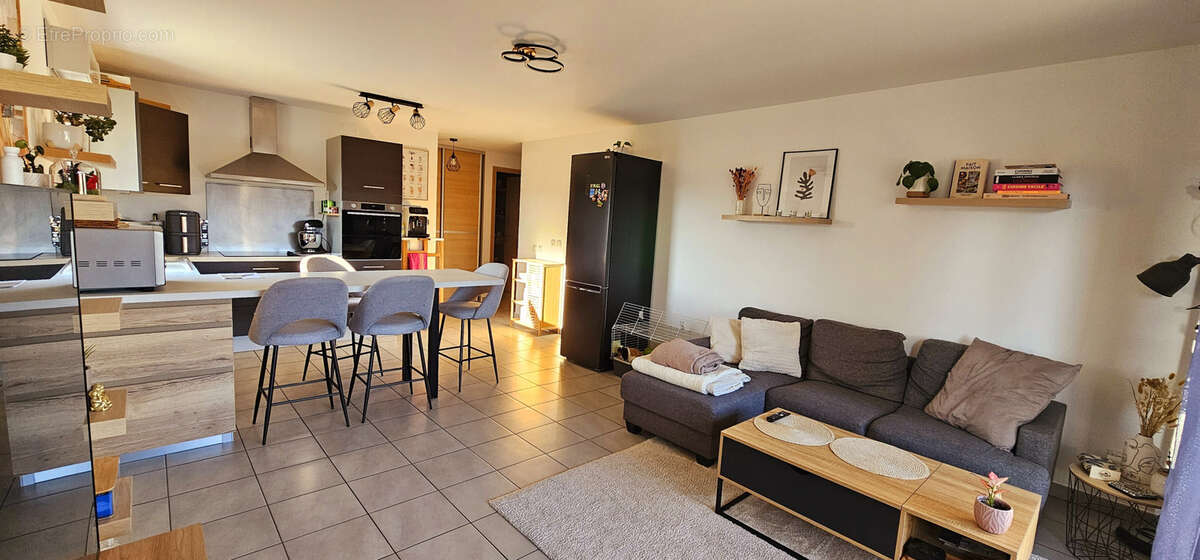 Appartement à GROISY
