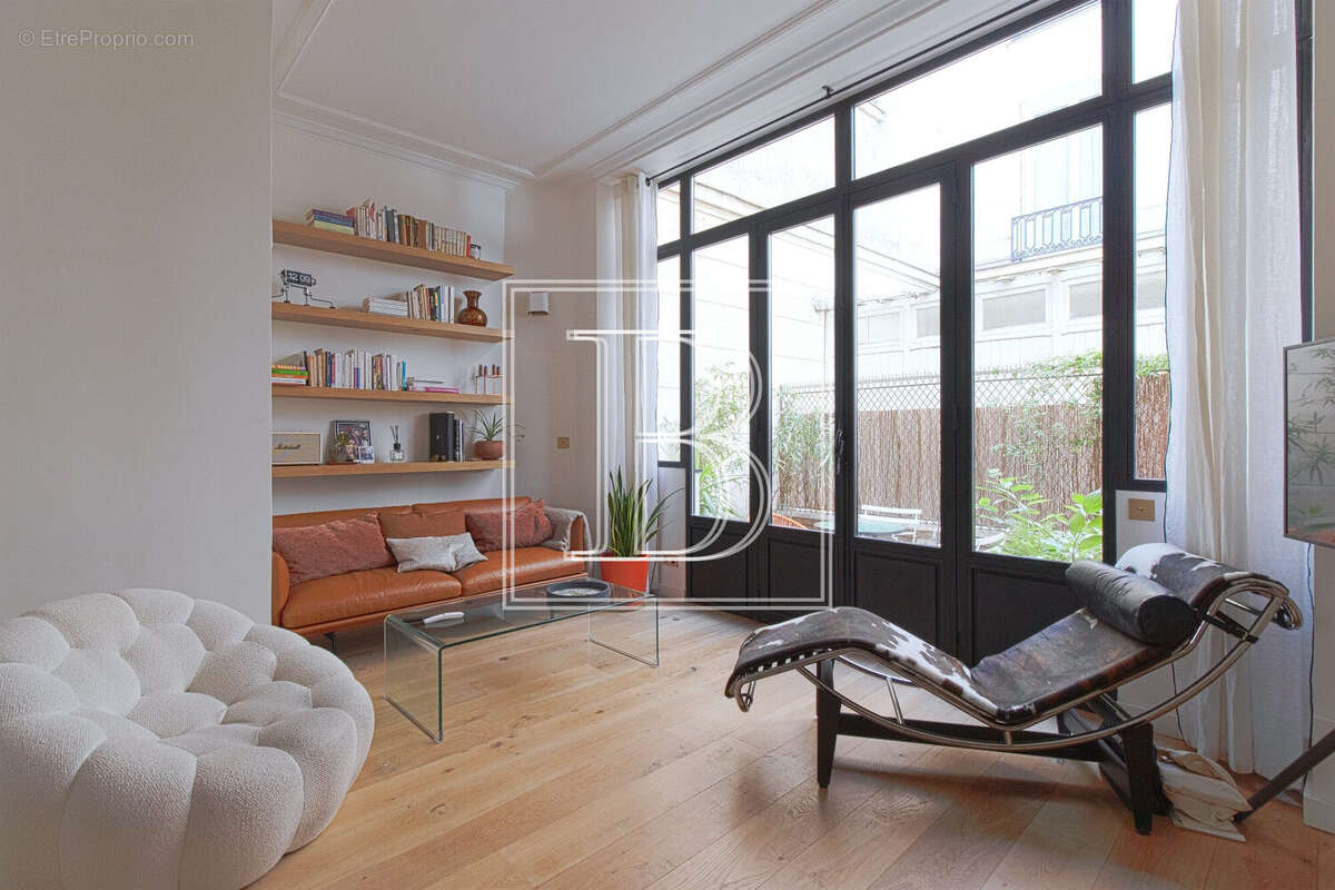 Appartement 58 m² à Paris-4e  - photo 3