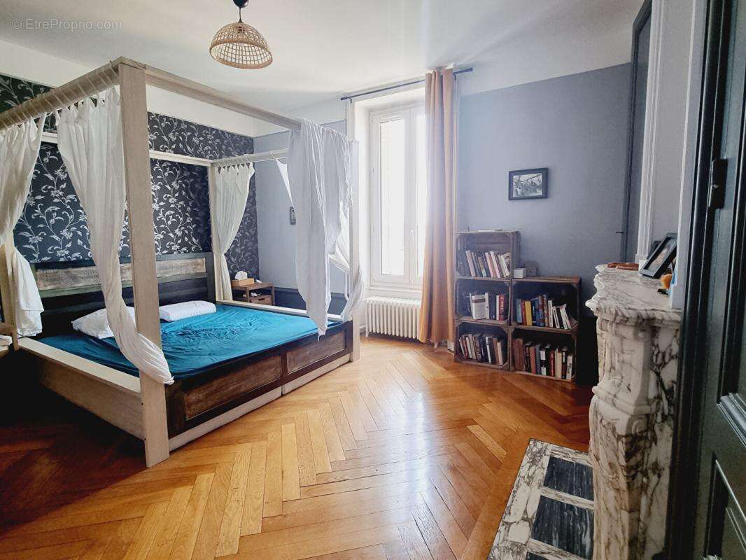 Appartement à VILLEFRANCHE-SUR-SAONE