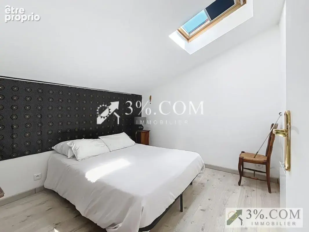 Maison 153 m2  habitables avec 2 logements indépendants et u - photo 11