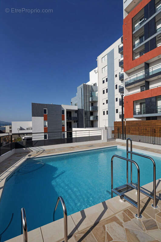 Appartement à SAINT-DENIS