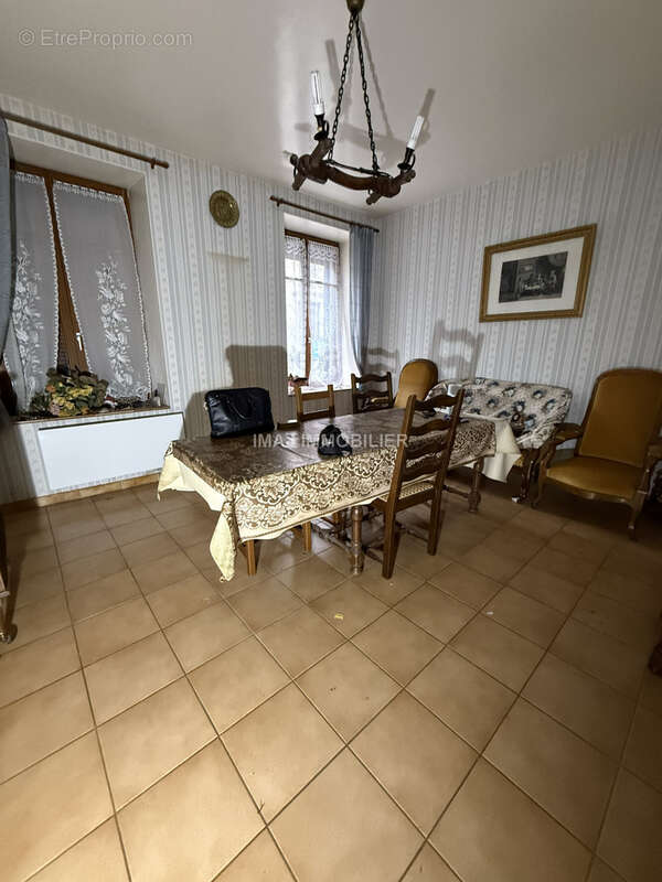 Maison à BAINS-LES-BAINS