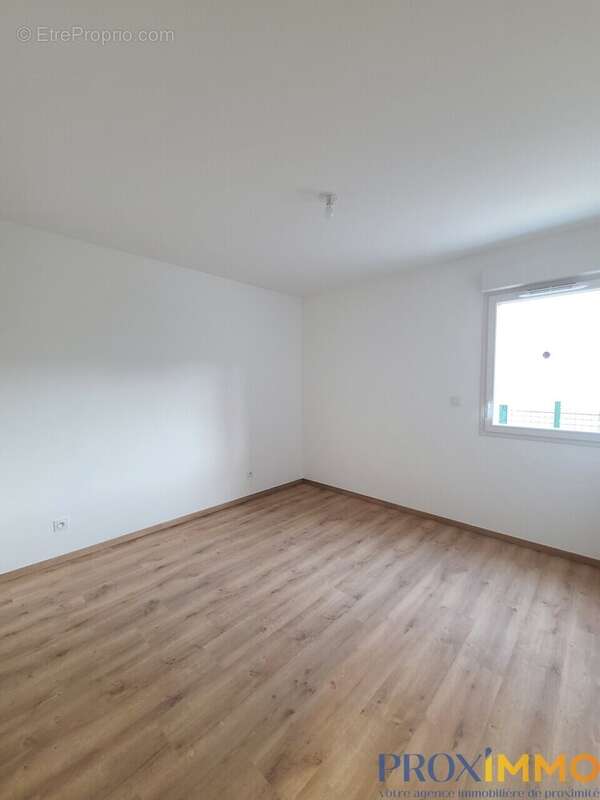 Appartement à SAINT-ETIENNE-DE-CROSSEY