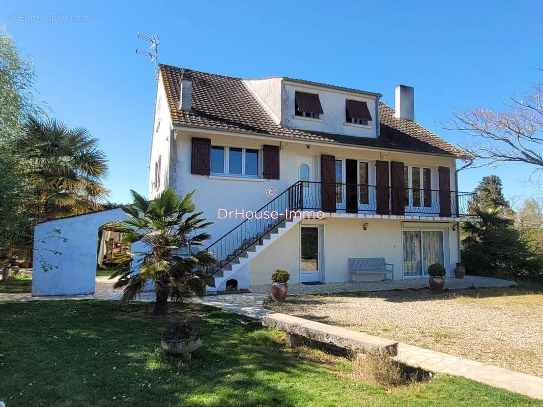 Maison 245 m² à La Selle-Sur-Le-Bied  - photo 8