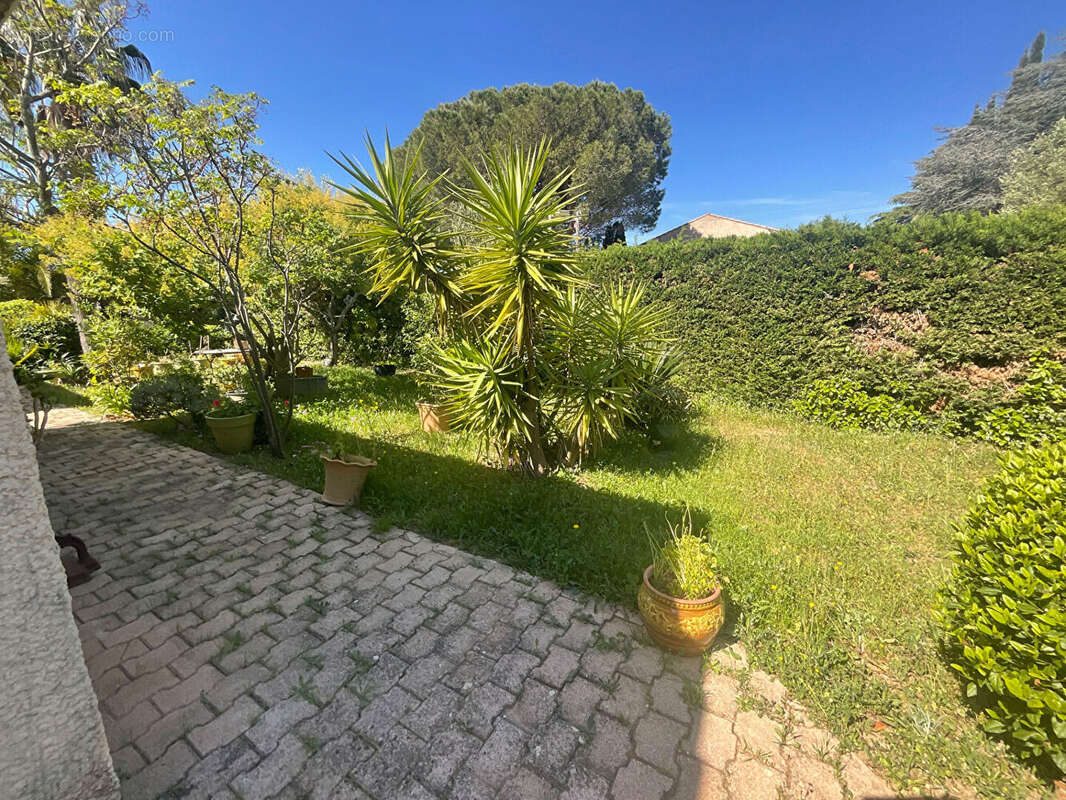 Maison à SIX-FOURS-LES-PLAGES