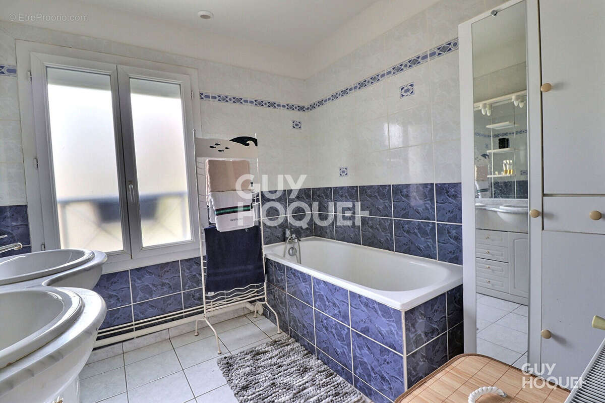 Maison à LE PLESSIS-PATE