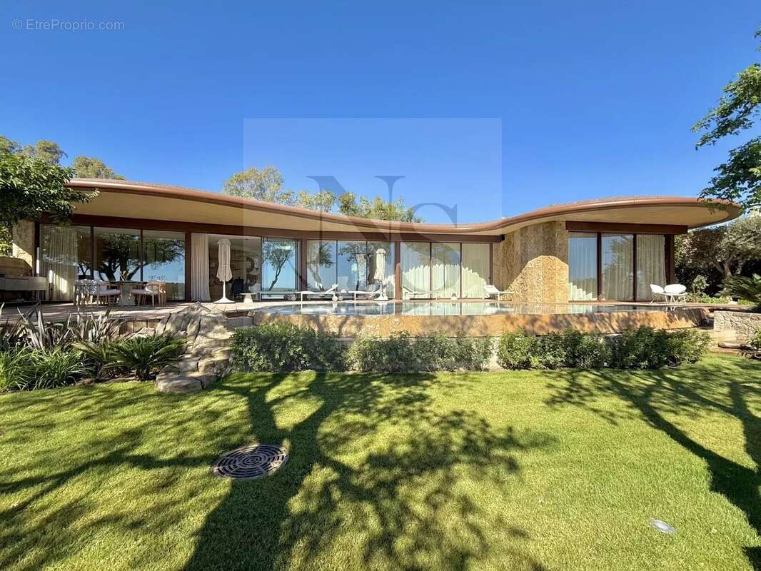 Maison à RAMATUELLE