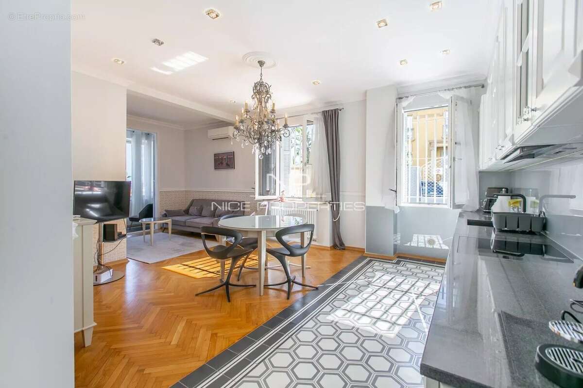 Appartement à NICE