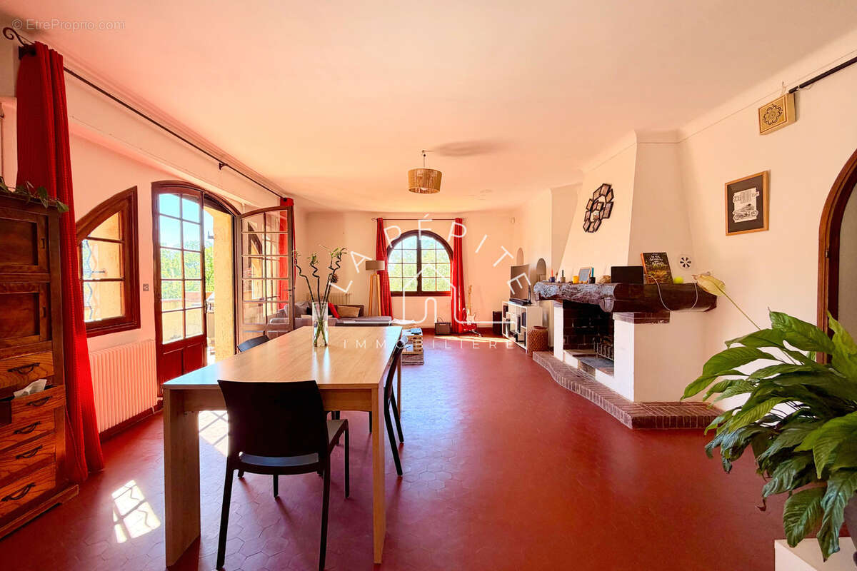 Maison à SPERACEDES