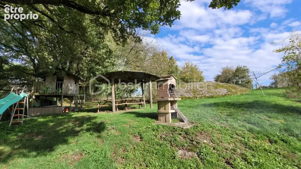Maison avec exploitation agricole 150m2, 9 pièces - photo 9