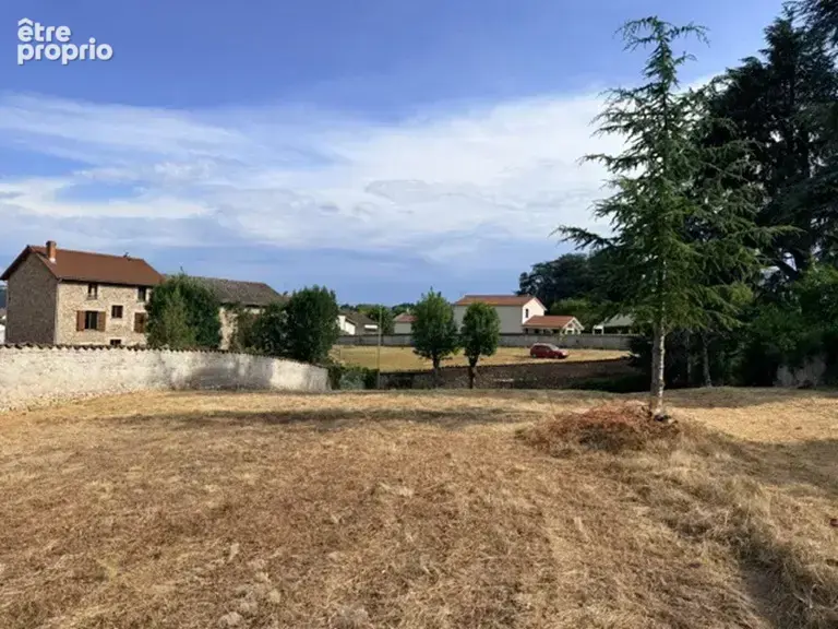 Terrain à BAS-EN-BASSET