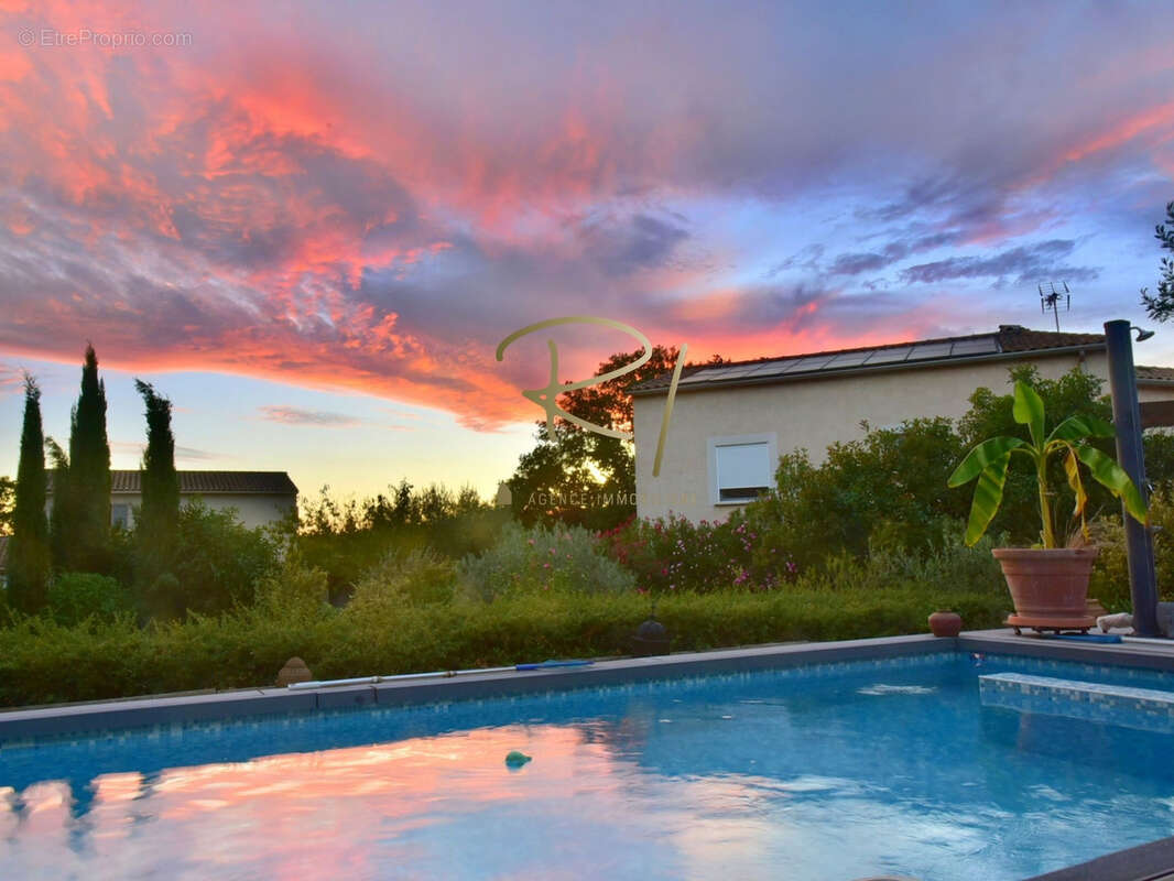 Villa lumineuse avec piscine et grand terrain   cadre nature proche Barjac - photo 14