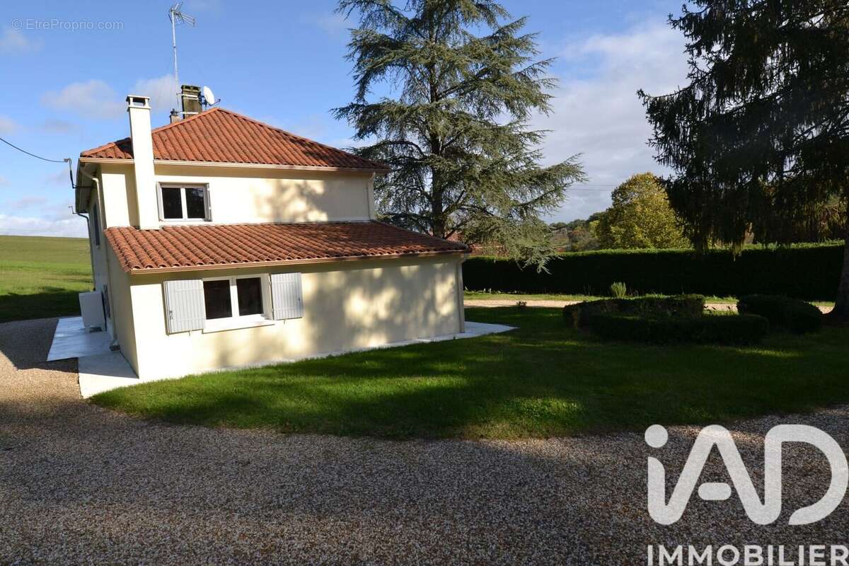 Maison 120 m² à Beleymas  - photo 3