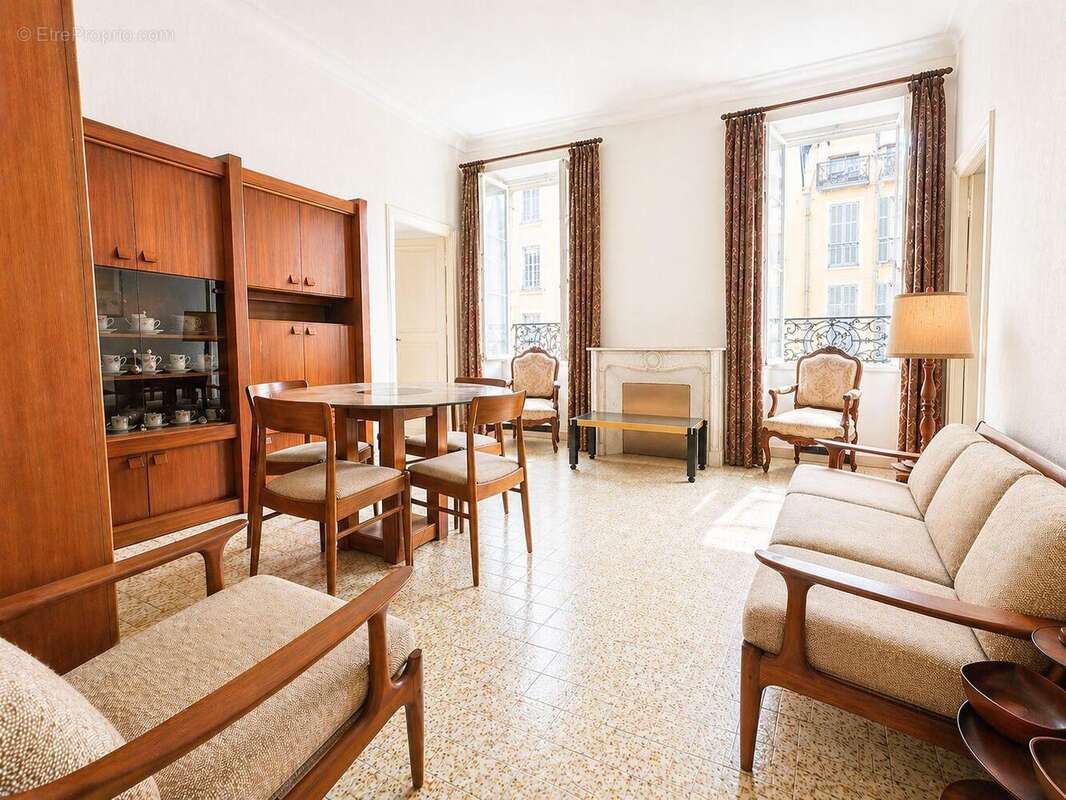   - Appartement à NICE