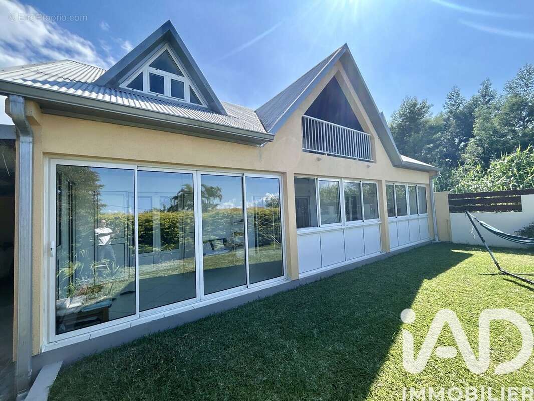 Maison 172 m² à Saint-Joseph  - photo 7